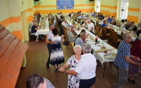 Biesiada Senior&oacute;w 