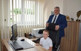 Dzień dziecka w fotelu W&oacute;jta 