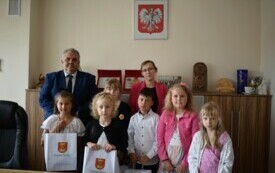 Dzień dziecka w fotelu W&oacute;jta 