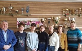 Wyjazd uczni&oacute;w Szkoły Podstawowej im. Jana Pawła II w Borkowie Kościelnym  do Hiszpanii w ramach programu Erasmus+